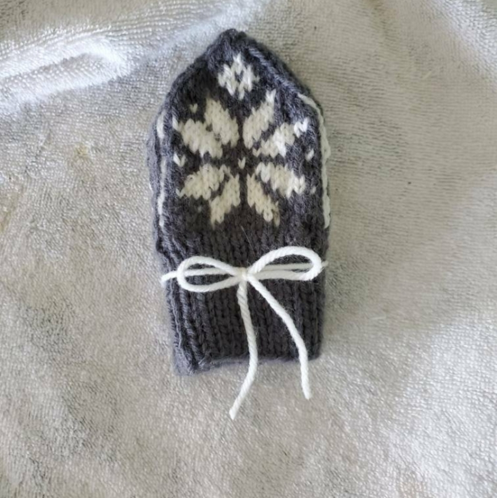 Newborn baby selbu mittens